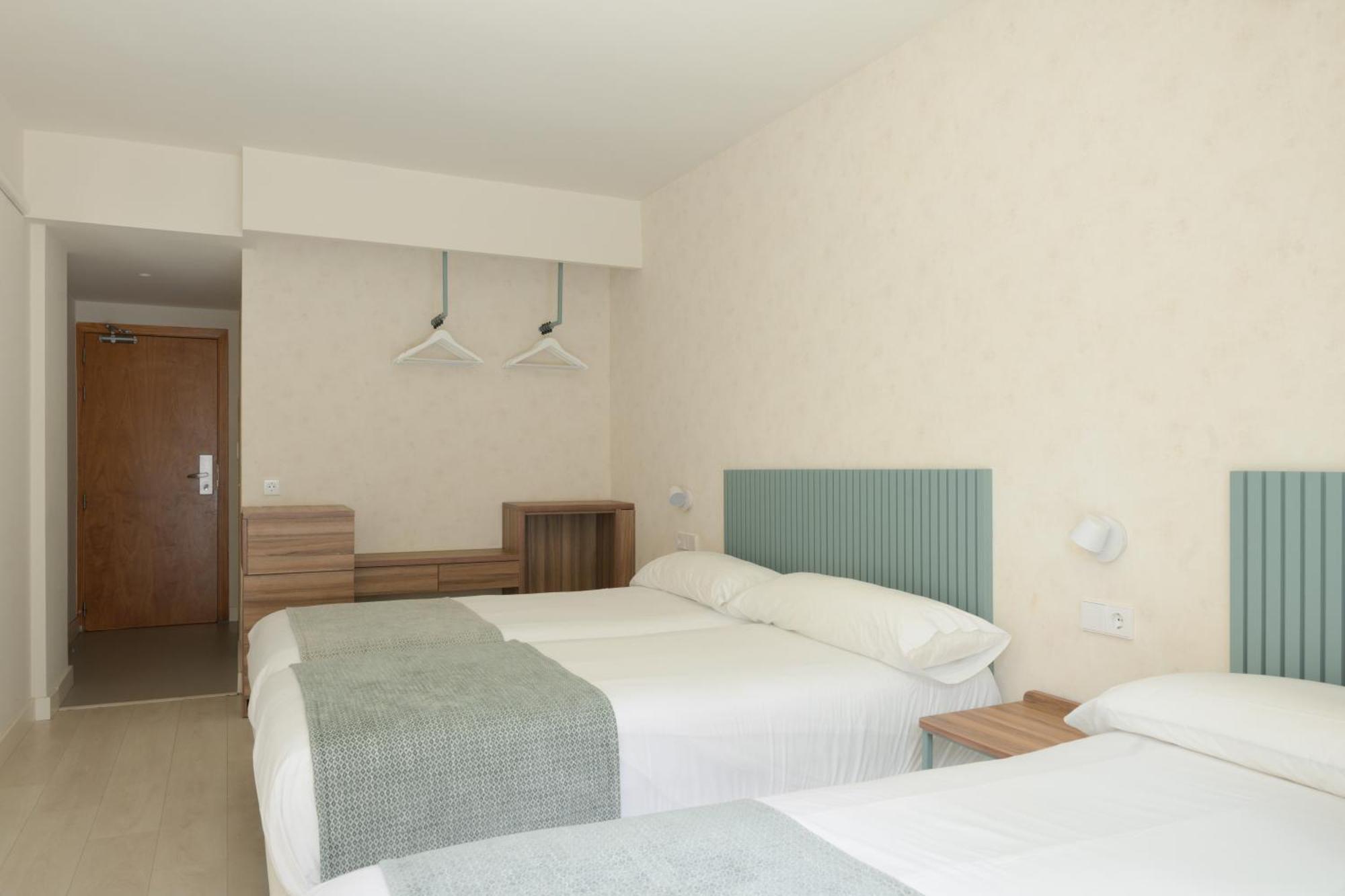 Triple Room Balcony