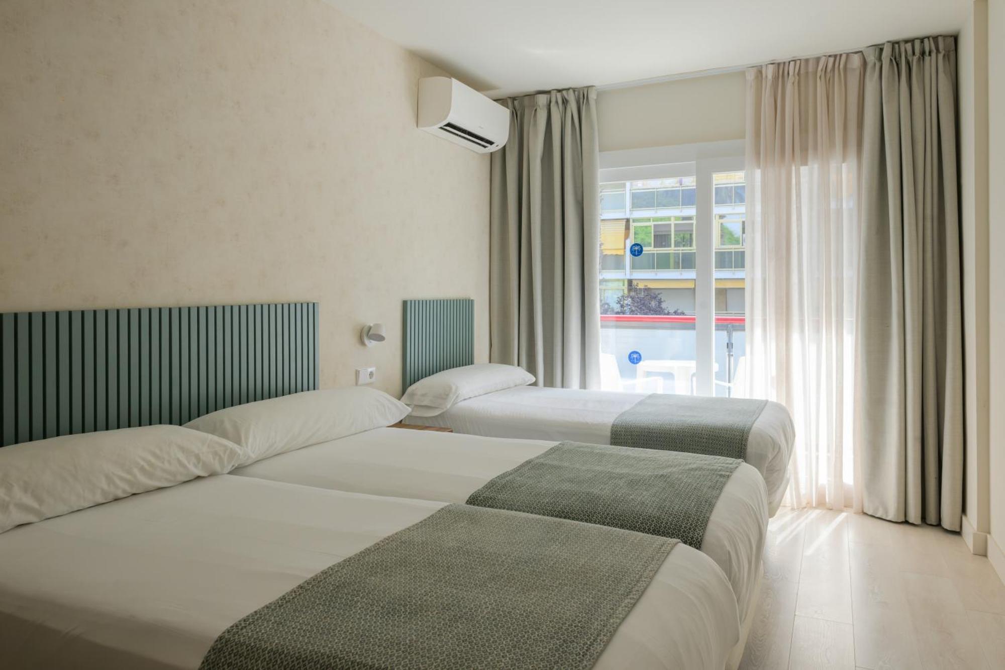 Triple Room Balcony